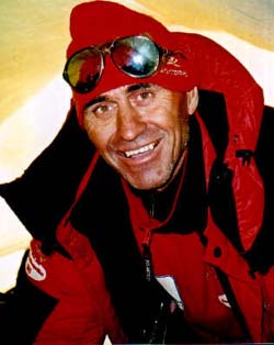 альпинист Сергей Богомолов.